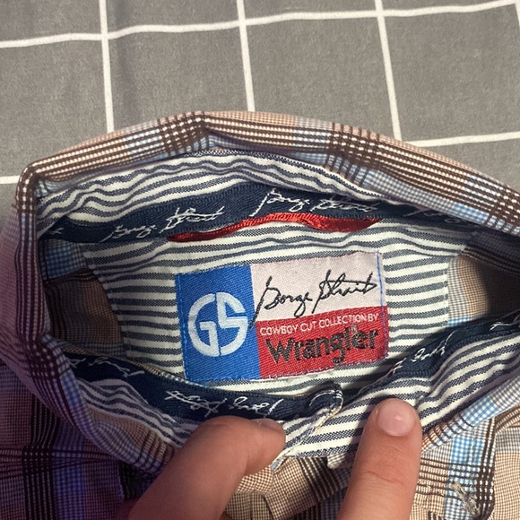 mens wrangler shirt. size medium. worn once - Picture 2 of 2